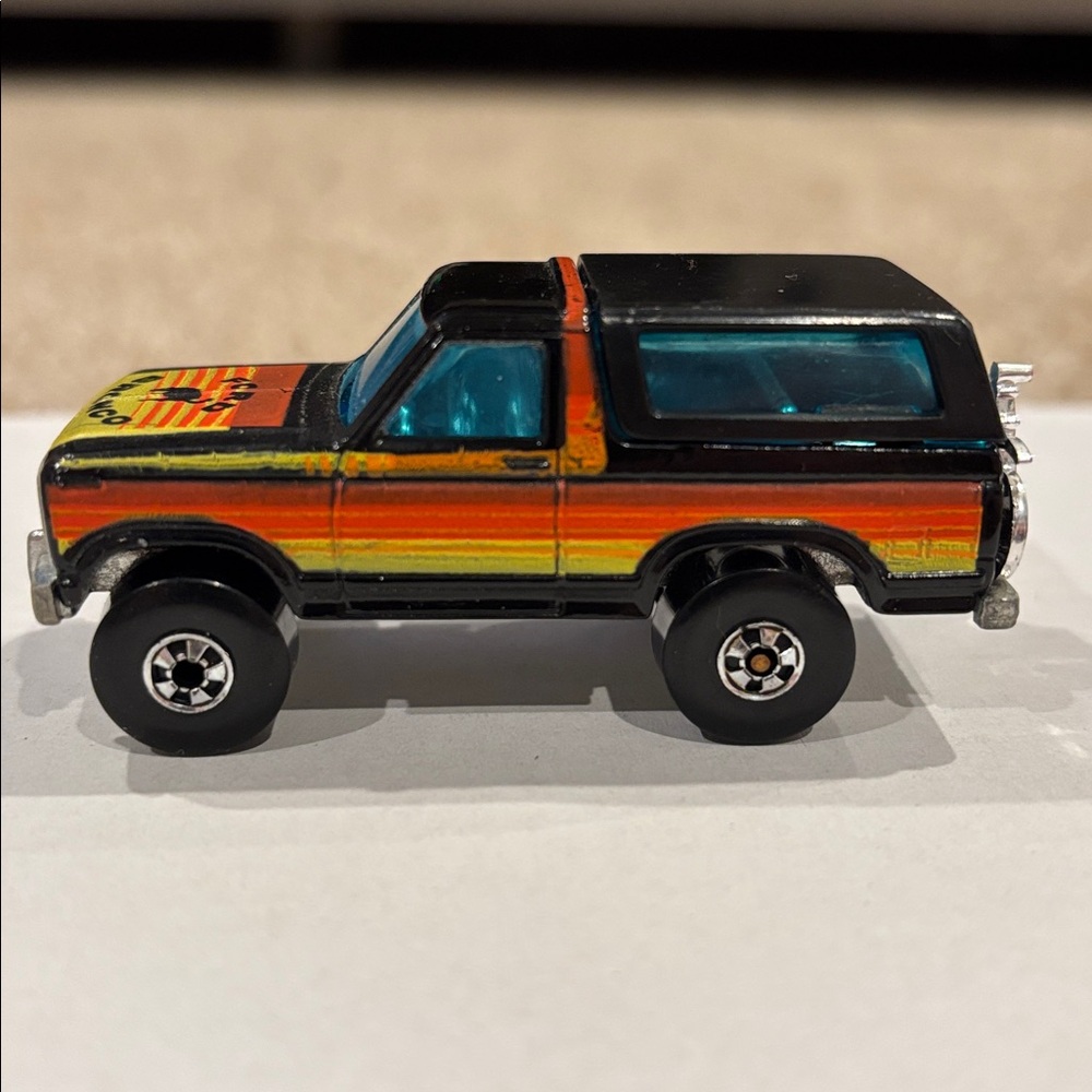 Vintage 1980 HOT WHEELS Black Ford BRONCO CHROME Motorcycle From HONG KONG